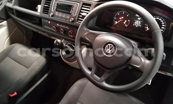 Acheter Occasion Voiture Volkswagen Transporter Blanc à Maseru, Maseru Acheter Occasion Voiture Volkswagen Transporter Blanc à Maseru, Maseru