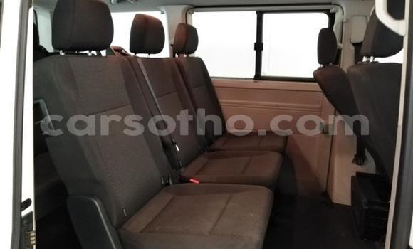 Acheter Occasion Voiture Volkswagen Transporter Blanc à Maseru, Maseru Acheter Occasion Voiture Volkswagen Transporter Blanc à Maseru, Maseru