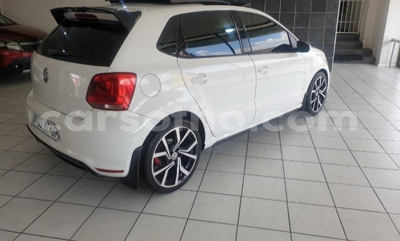 اشتري مستعمل Volkswagen Polo GTI White سيارة في Maseru في Maseru اشتري مستعمل Volkswagen Polo GTI White سيارة في Maseru في Maseru