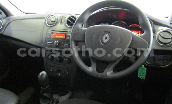 Sayi Na hannu Renault Sandero Silver Mota in Roma a Maseru Sayi Na hannu Renault Sandero Silver Mota in Roma a Maseru