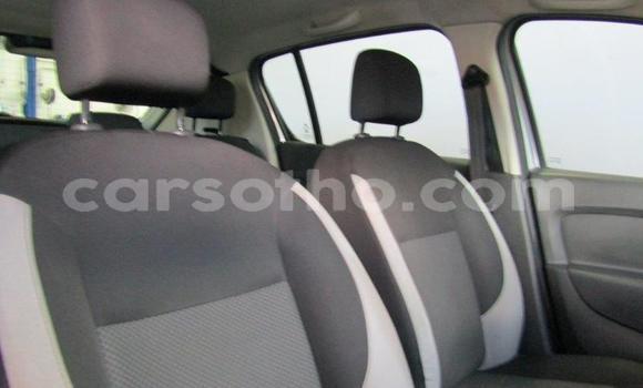 Sayi Na hannu Renault Sandero Silver Mota in Roma a Maseru Sayi Na hannu Renault Sandero Silver Mota in Roma a Maseru