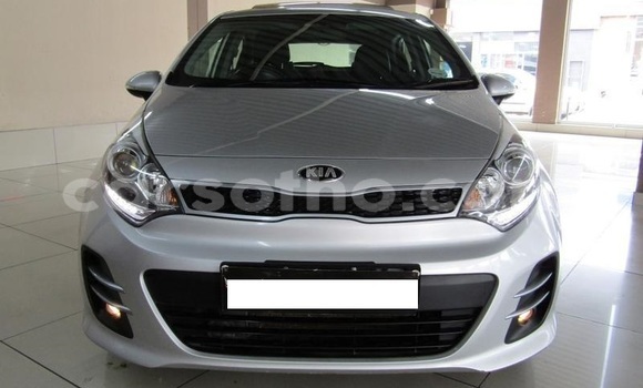 Sayi Na hannu Kia Rio Silver Mota in Roma a Maseru
