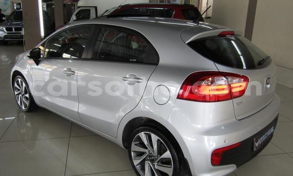 اشتري مستعمل Kia Rio Silver سيارة في Roma في Maseru اشتري مستعمل Kia Rio Silver سيارة في Roma في Maseru