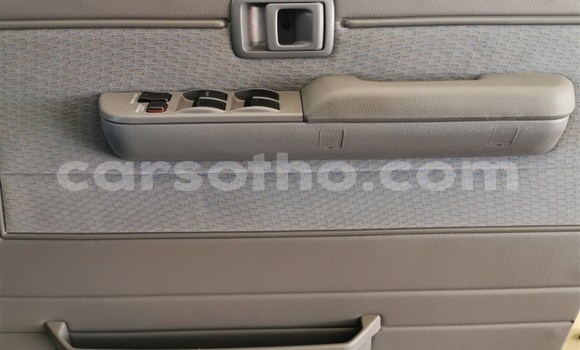 اشتري مستعمل Toyota Land Cruiser Beige سيارة في Maseru في Maseru اشتري مستعمل Toyota Land Cruiser Beige سيارة في Maseru في Maseru