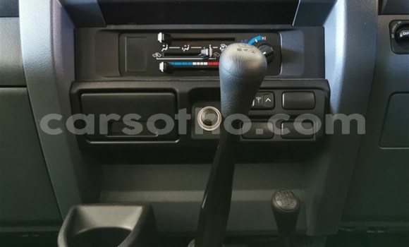 اشتري مستعمل Toyota Land Cruiser Beige سيارة في Maseru في Maseru اشتري مستعمل Toyota Land Cruiser Beige سيارة في Maseru في Maseru