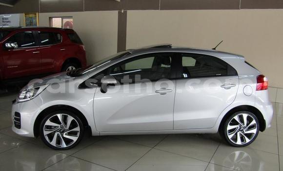 اشتري مستعمل Kia Rio Silver سيارة في Roma في Maseru اشتري مستعمل Kia Rio Silver سيارة في Roma في Maseru