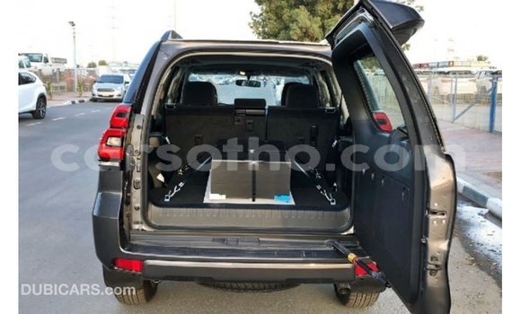 Sayi Imported Toyota Prado Black Mota in Import - Dubai a Maseru Sayi Imported Toyota Prado Black Mota in Import - Dubai a Maseru
