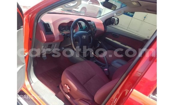 Sayi Imported Toyota Hilux Red Mota in Import - Dubai a Maseru Sayi Imported Toyota Hilux Red Mota in Import - Dubai a Maseru