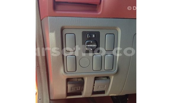 Sayi Imported Toyota Hilux Red Mota in Import - Dubai a Maseru Sayi Imported Toyota Hilux Red Mota in Import - Dubai a Maseru