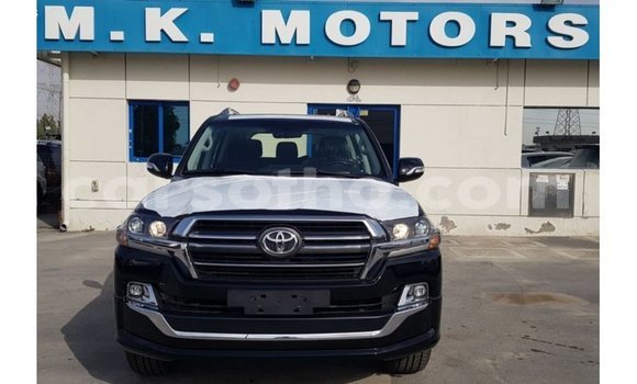 Sayi Imported Toyota Land Cruiser Black Mota in Import - Dubai a Maseru Sayi Imported Toyota Land Cruiser Black Mota in Import - Dubai a Maseru