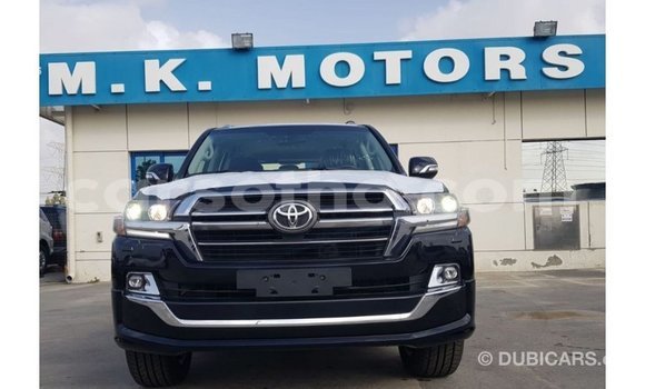 Sayi Imported Toyota Land Cruiser Black Mota in Import - Dubai a Maseru Sayi Imported Toyota Land Cruiser Black Mota in Import - Dubai a Maseru