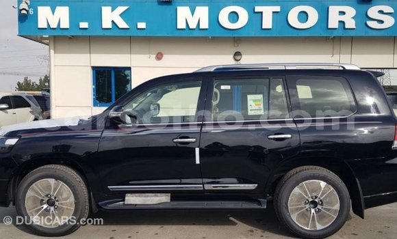 Sayi Imported Toyota Land Cruiser Black Mota in Import - Dubai a Maseru Sayi Imported Toyota Land Cruiser Black Mota in Import - Dubai a Maseru