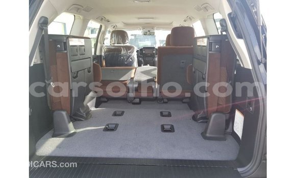 Sayi Imported Toyota Land Cruiser Black Mota in Import - Dubai a Maseru Sayi Imported Toyota Land Cruiser Black Mota in Import - Dubai a Maseru