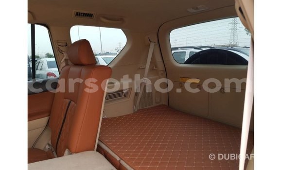Sayi Imported Toyota Prado White Mota in Import - Dubai a Maseru Sayi Imported Toyota Prado White Mota in Import - Dubai a Maseru
