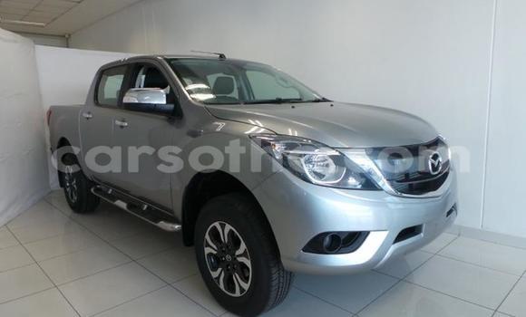 Sayi Na hannu Mazda BT-50 Silver Mota in Maseru a Maseru Sayi Na hannu Mazda BT-50 Silver Mota in Maseru a Maseru