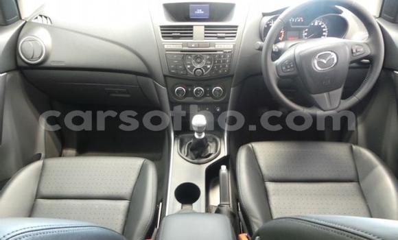 Sayi Na hannu Mazda BT-50 Silver Mota in Maseru a Maseru Sayi Na hannu Mazda BT-50 Silver Mota in Maseru a Maseru