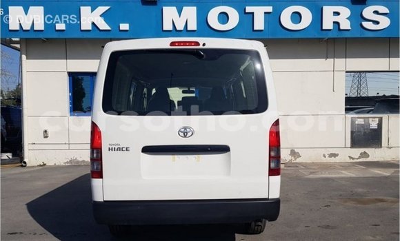 Sayi Imported Toyota Hiace White Mota in Import - Dubai a Maseru Sayi Imported Toyota Hiace White Mota in Import - Dubai a Maseru
