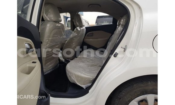 Sayi Imported Kia Rio White Mota in Import - Dubai a Maseru Sayi Imported Kia Rio White Mota in Import - Dubai a Maseru