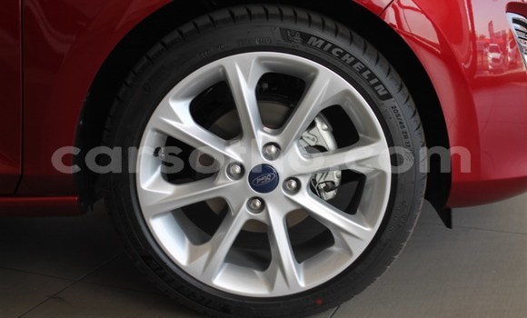 Acheter Occasion Voiture Ford Fiesta Rouge à Import - Dubai, Maseru Acheter Occasion Voiture Ford Fiesta Rouge à Import - Dubai, Maseru