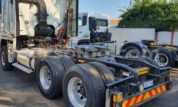 Acheter Occasion Utilitaire Caterpillar 120 Blanc à Maseru, Maseru Acheter Occasion Utilitaire Caterpillar 120 Blanc à Maseru, Maseru