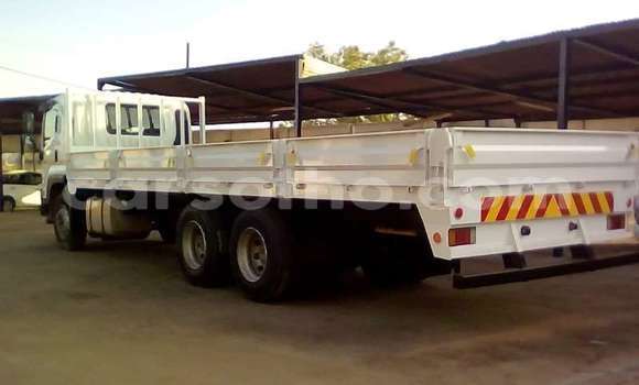 Acheter Occasion Utilitaire Isuzu FTR 850 Blanc à Maseru, Maseru Acheter Occasion Utilitaire Isuzu FTR 850 Blanc à Maseru, Maseru