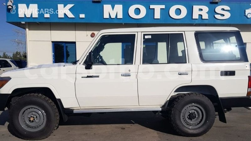 Big with watermark toyota land cruiser maseru import dubai 17551