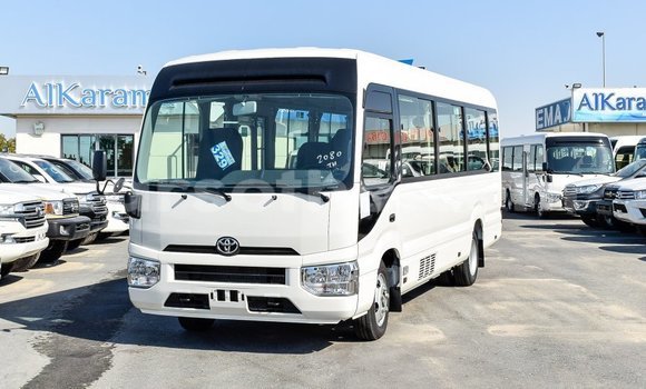 Sayi Imported Toyota Coaster White Mota in Import - Dubai a Maseru Sayi Imported Toyota Coaster White Mota in Import - Dubai a Maseru