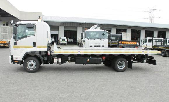 Buy Used Isuzu FVZ White Truck in Maseru in Maseru Buy Used Isuzu FVZ White Truck in Maseru in Maseru