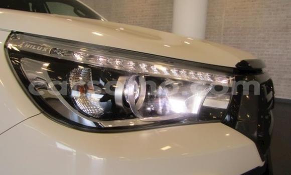 Acheter Occasion Voiture Toyota Hilux Blanc à Maseru, Maseru Acheter Occasion Voiture Toyota Hilux Blanc à Maseru, Maseru