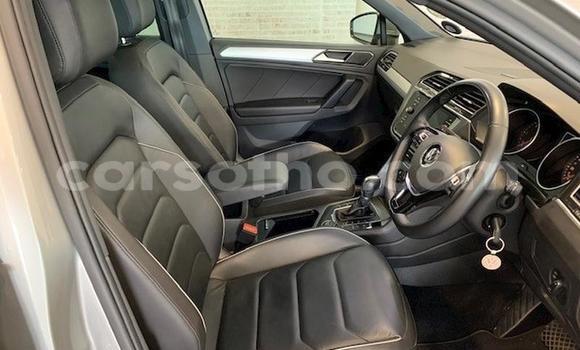 Acheter Occasion Voiture Volkswagen Tiguan Beige à Maseru, Maseru Acheter Occasion Voiture Volkswagen Tiguan Beige à Maseru, Maseru