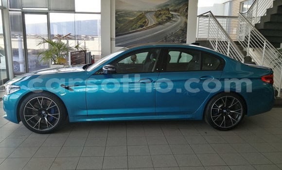 Acheter Occasion Voiture BMW M5 Bleu à Maputsoe, Leribe Acheter Occasion Voiture BMW M5 Bleu à Maputsoe, Leribe