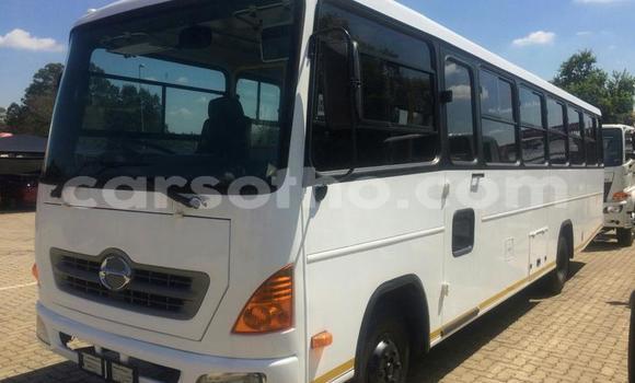 Buy Used Hino 300 Series White Truck in Maseru in Maseru Buy Used Hino 300 Series White Truck in Maseru in Maseru