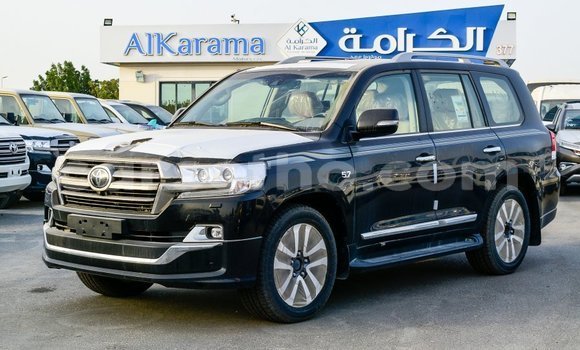 Buy Import Toyota Land Cruiser Black Car in Import - Dubai in Maseru Buy Import Toyota Land Cruiser Black Car in Import - Dubai in Maseru