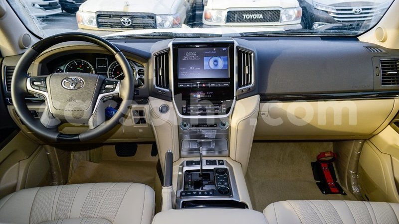 Big with watermark toyota land cruiser maseru import dubai 17576