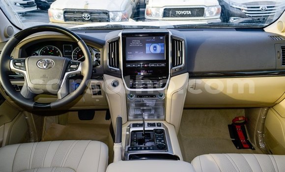 Buy Import Toyota Land Cruiser Black Car in Import - Dubai in Maseru Buy Import Toyota Land Cruiser Black Car in Import - Dubai in Maseru