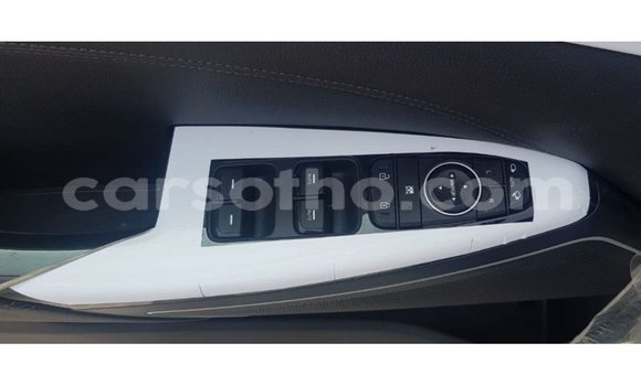 Sayi Imported Kia Cadenza Blue Mota in Import - Dubai a Maseru Sayi Imported Kia Cadenza Blue Mota in Import - Dubai a Maseru