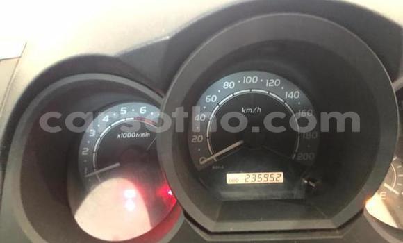 Acheter Occasion Voiture Toyota Hilux Blanc à Thaba–Tseka, Mafeteng Acheter Occasion Voiture Toyota Hilux Blanc à Thaba–Tseka, Mafeteng