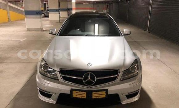 Sayi Na hannu Mercedes-Benz C–Class Silver Mota in Maseru a Maseru Sayi Na hannu Mercedes-Benz C–Class Silver Mota in Maseru a Maseru