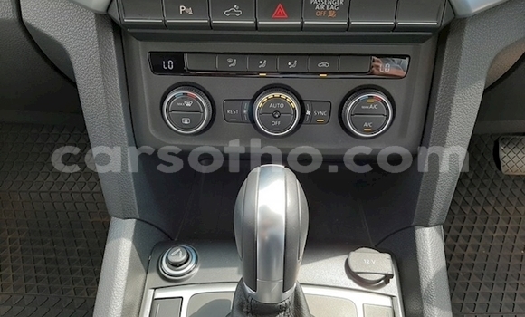 اشتري مستعمل Volkswagen Amarok White سيارة في Mohale's Hoek في Mohale's Hoek اشتري مستعمل Volkswagen Amarok White سيارة في Mohale's Hoek في Mohale's Hoek