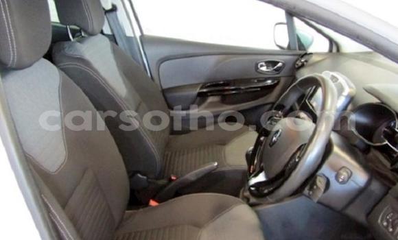 Acheter Occasion Voiture Renault Clio Blanc à Maseru, Maseru Acheter Occasion Voiture Renault Clio Blanc à Maseru, Maseru