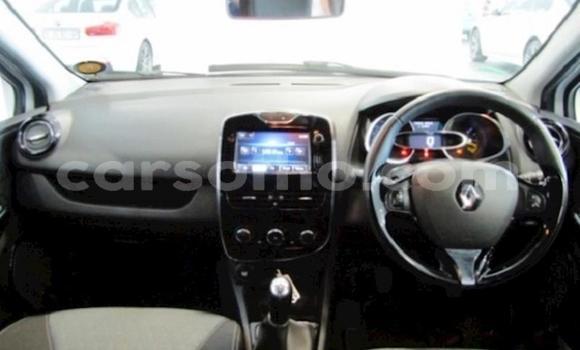Acheter Occasion Voiture Renault Clio Blanc à Maseru, Maseru Acheter Occasion Voiture Renault Clio Blanc à Maseru, Maseru