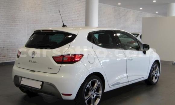 Acheter Occasion Voiture Renault Clio Blanc à Maseru, Maseru Acheter Occasion Voiture Renault Clio Blanc à Maseru, Maseru