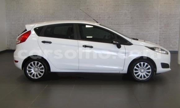 Sayi Na hannu Ford Fiesta White Mota in Maseru a Maseru Sayi Na hannu Ford Fiesta White Mota in Maseru a Maseru