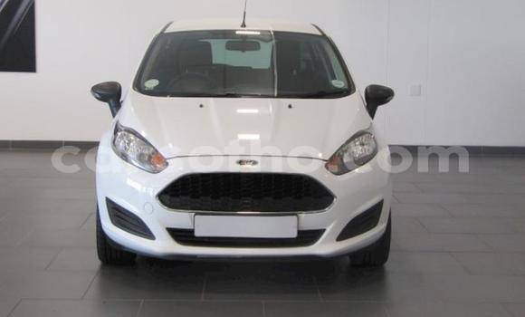 Sayi Na hannu Ford Fiesta White Mota in Maseru a Maseru Sayi Na hannu Ford Fiesta White Mota in Maseru a Maseru