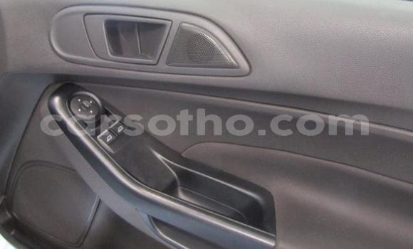 Sayi Na hannu Ford Fiesta White Mota in Maseru a Maseru Sayi Na hannu Ford Fiesta White Mota in Maseru a Maseru