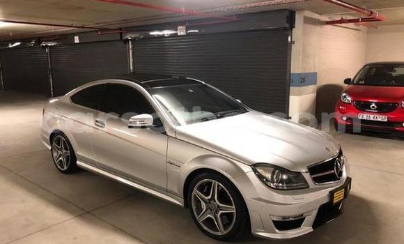 Sayi Na hannu Mercedes-Benz C–Class Silver Mota in Maseru a Maseru Sayi Na hannu Mercedes-Benz C–Class Silver Mota in Maseru a Maseru