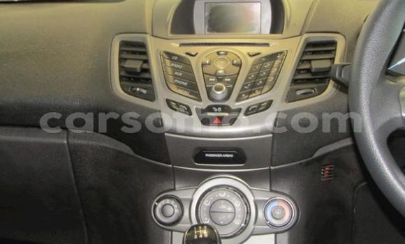 Sayi Na hannu Ford Fiesta White Mota in Maseru a Maseru Sayi Na hannu Ford Fiesta White Mota in Maseru a Maseru