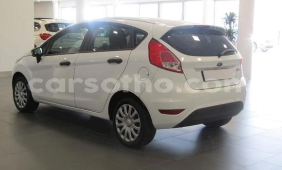 Sayi Na hannu Ford Fiesta White Mota in Maseru a Maseru Sayi Na hannu Ford Fiesta White Mota in Maseru a Maseru