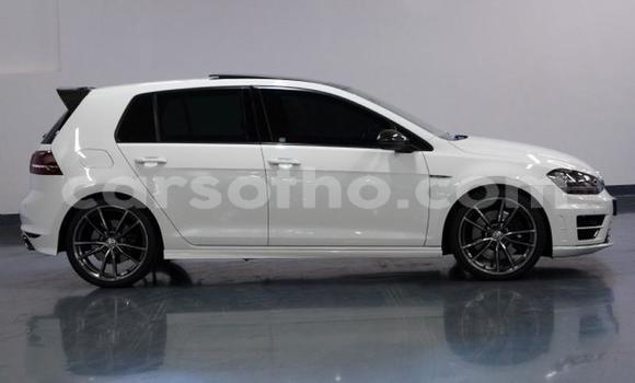 Acheter Occasion Voiture Volkswagen Golf R Blanc à Maseru, Maseru Acheter Occasion Voiture Volkswagen Golf R Blanc à Maseru, Maseru