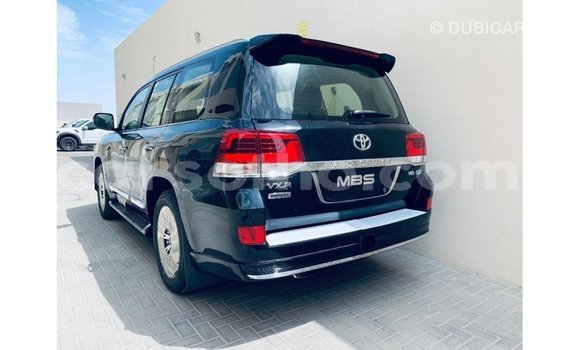 Sayi Imported Toyota Land Cruiser Black Mota in Import - Dubai a Maseru Sayi Imported Toyota Land Cruiser Black Mota in Import - Dubai a Maseru